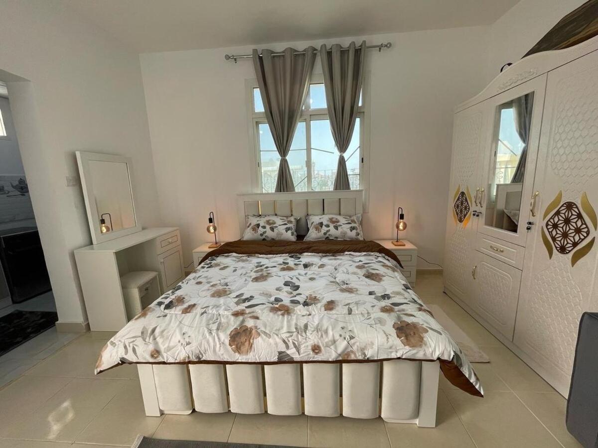 Apartment Luxurious And Elegant House Abu Dhabi