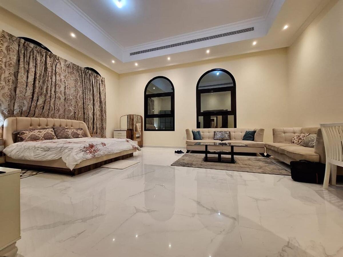 Luxurious And Elegant House Apartment Abu Dhabi